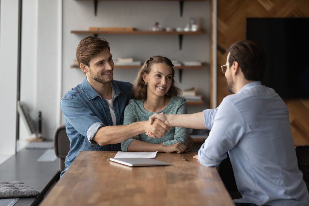 التوصل إلى حلول مع خبير العلاقات الزوجية| shutterstock