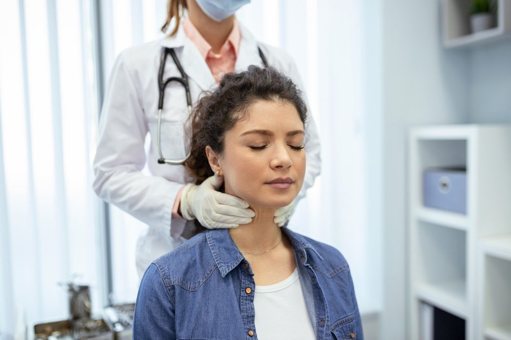 تشخيص الغدة الدرقية| shutterstock