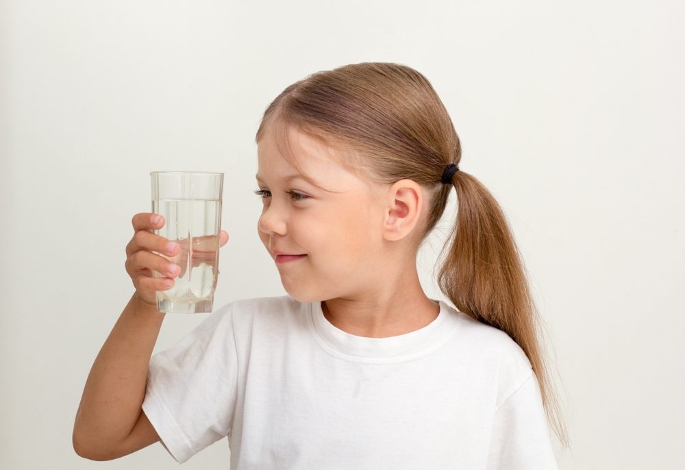 ما هي أسباب عطش الأطفال| shutterstock