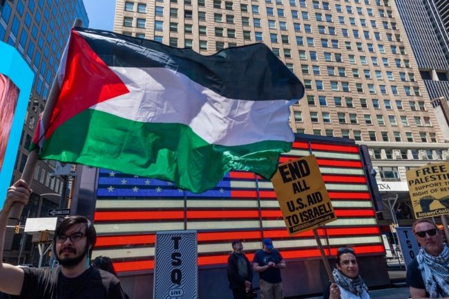 أحدها حصل على جوائز عالمية وآخر تضمن فيديوهات حقيقية.. أفضل 5 أفلام عن نكبة 1948