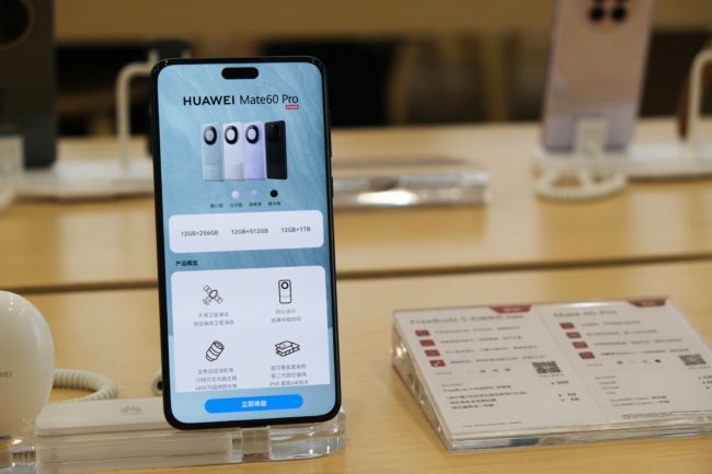 لماذا الهواتف الصينية رخيصة؟ رغم أن مزايا بعض الأنواع مذهلة مقارنة بأسعارها 