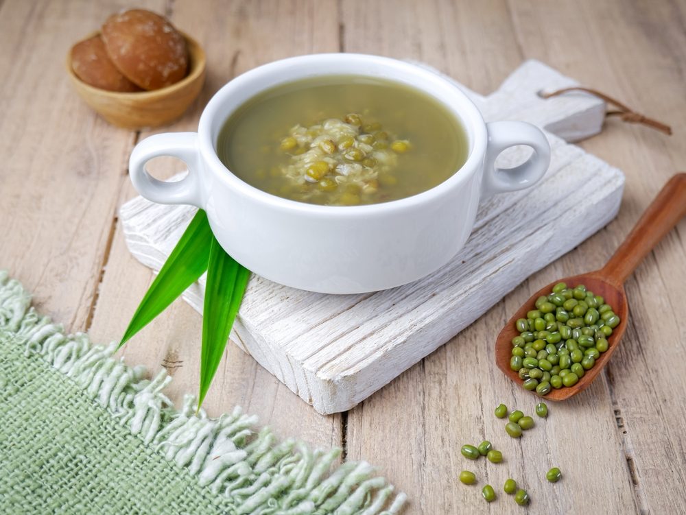 شوربة مونج الأسيوية| shutterstock