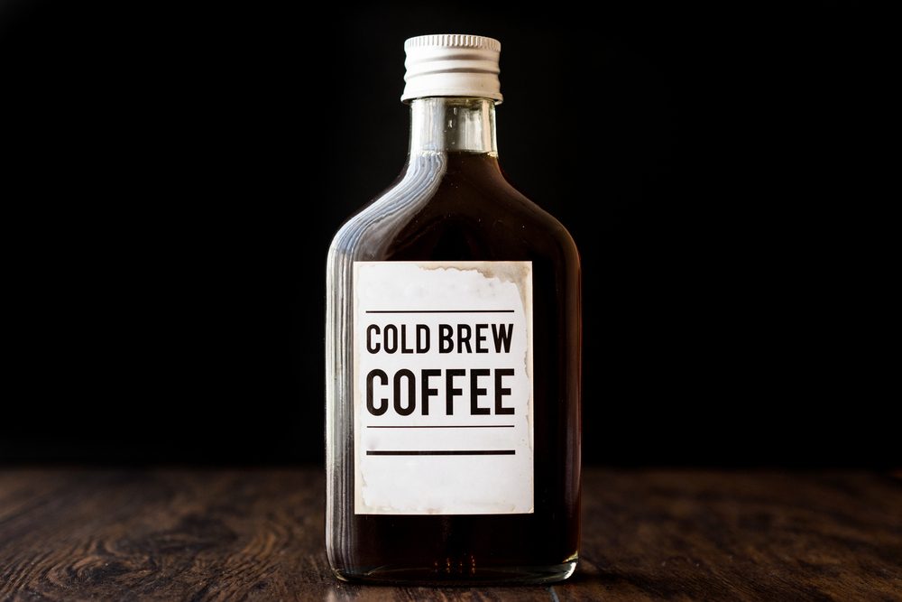 شكل القهوة المخمرة الباردة التي تباع في المحلات| shutterstock