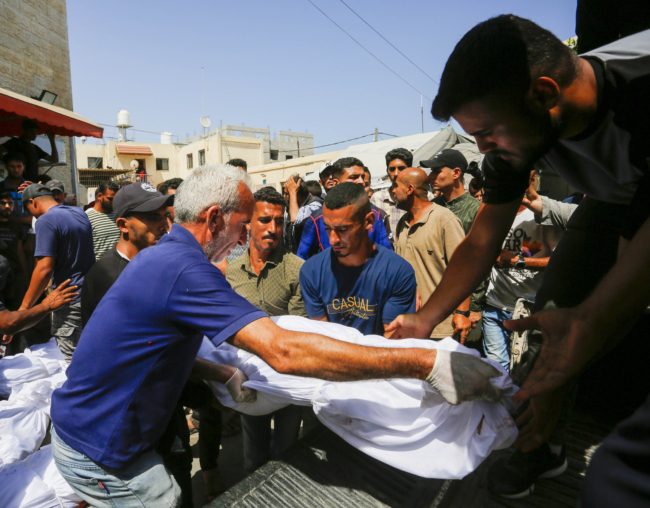 الاحتلال قصف 89 مبنى سكنياً خلال العملية.. وزارة الصحة بغزة: ارتفاع حصيلة مجزرة النصيرات إلى 274 شهيداً