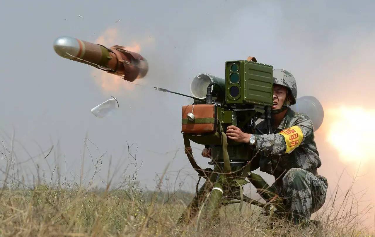 صاروخ السهم الأحمر