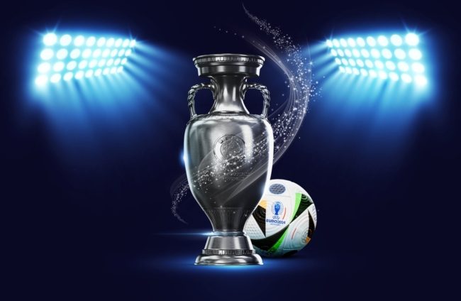 يورو 2024.. تاريخ مباراة إنجلترا والدنمارك والقنوات الناقلة 