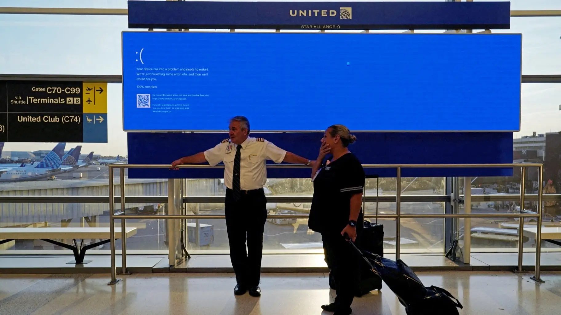 أكبر عطل تقني يصيب العالم