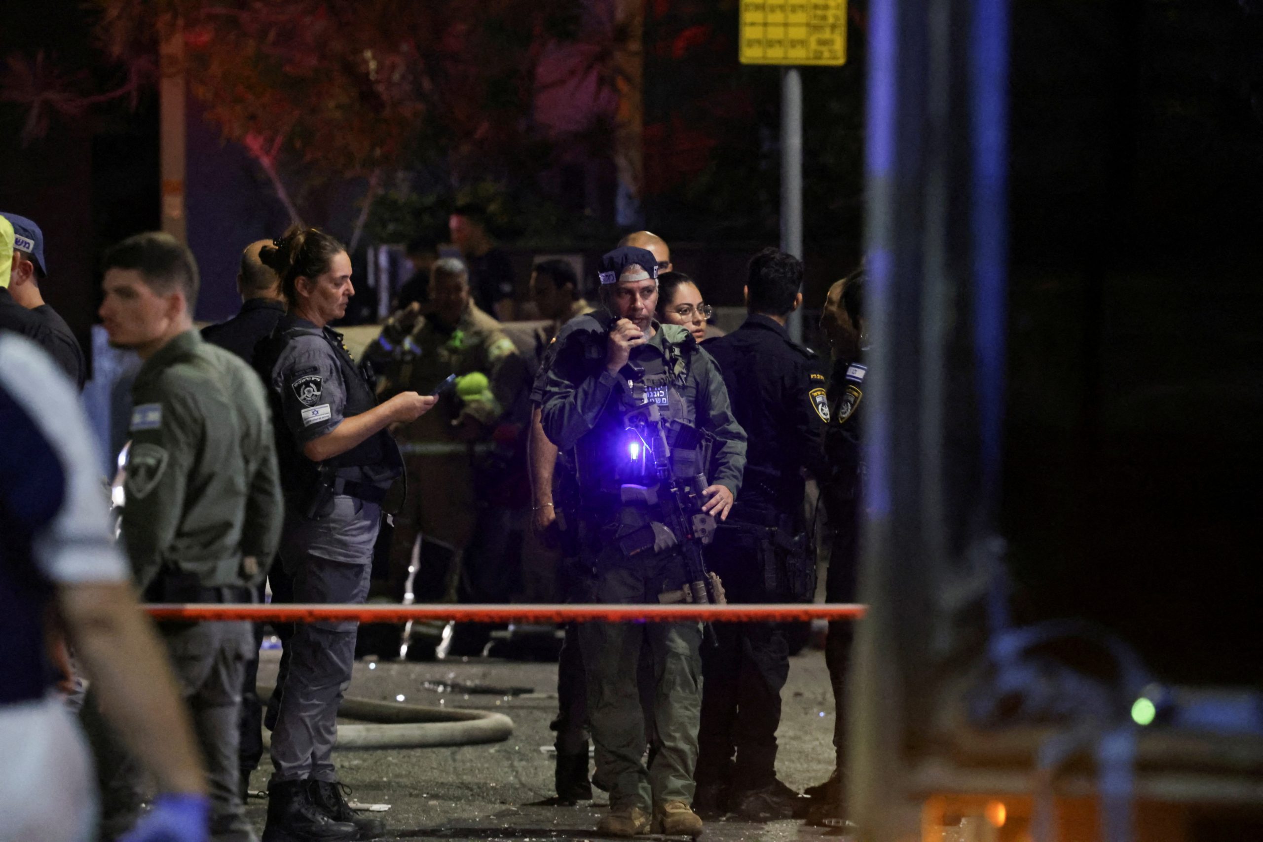 انفجار يهز تل أبيب يسفر عن مقتل إسرائيلي.. الحوثي يتبنى العملية وينشر تفاصيلها ويعلن: المدينة غير آمنة وستكون هدفاً لنا