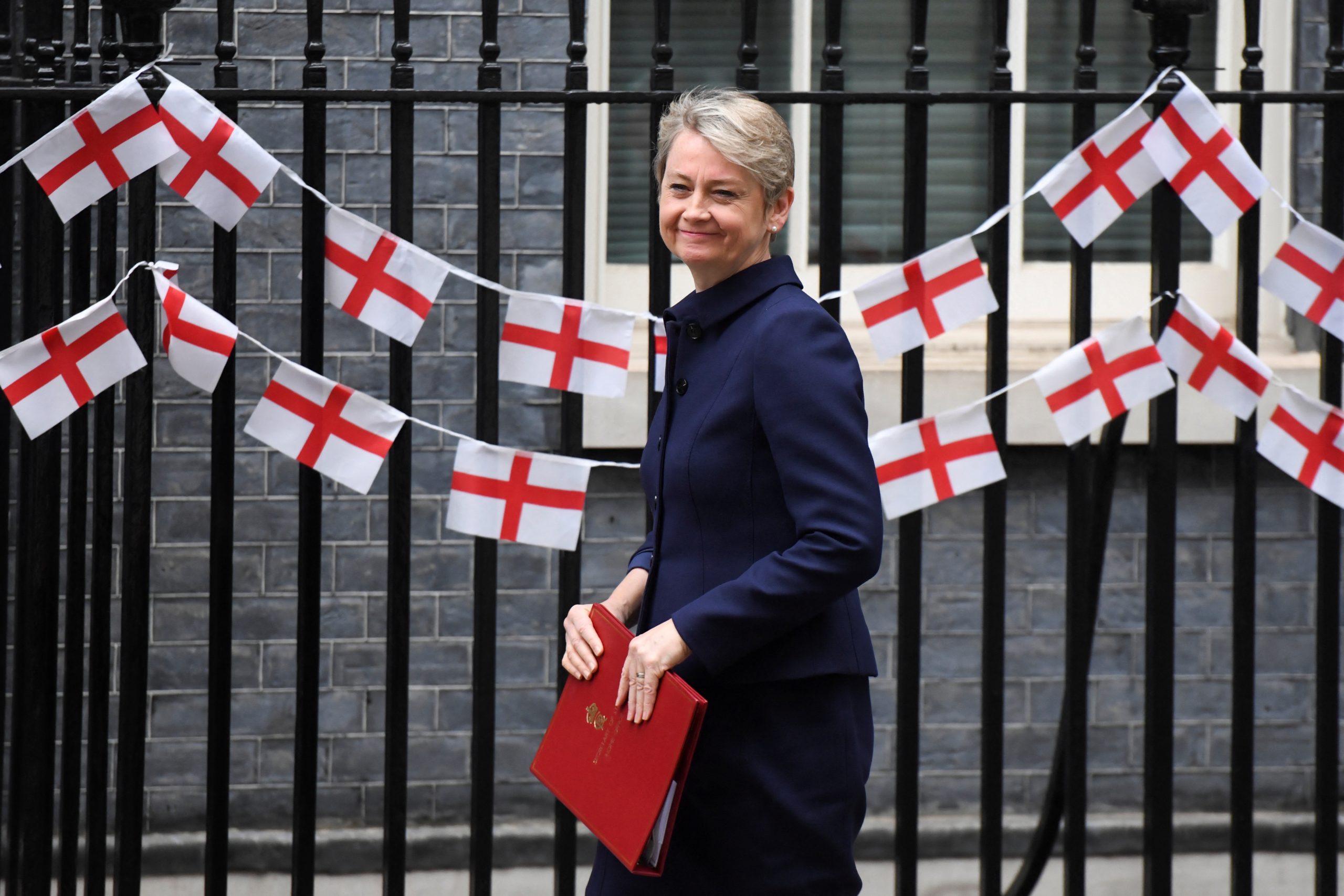 بريطانيا تعتزم الإسراع في ترحيل المهاجرين غير النظاميين.. استبدلت خطة رواندا ببرنامج “جدي” هذه تفاصيله