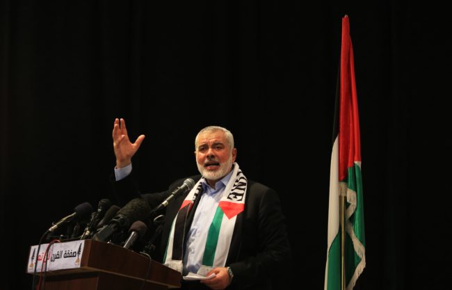 وصول جثمان إسماعيل هنية رئيس المكتب السياسي لحركة حماس إلى الدوحة تمهيداً لتشييعه الجمعة