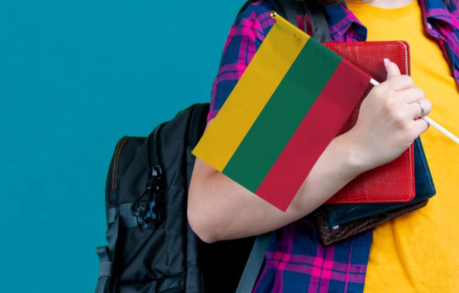 الوجهة الأقل تكلفة لإكمال مسارك الدراسي في أوروبا.. كل ما تريد معرفته عن الدراسة في ليتوانيا 