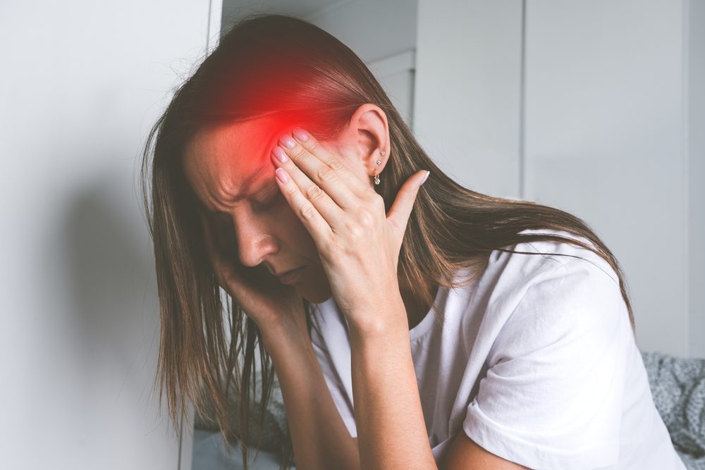 نوبات الصداع النصفي في الصيف| shutterstock