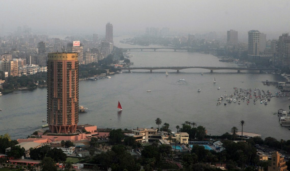 وفد من حماس يتوجه للقاهرة بدعوة من الوسطاء.. قيادي بالحركة: سيستمع لنتائج المفاوضات بشأن غزة