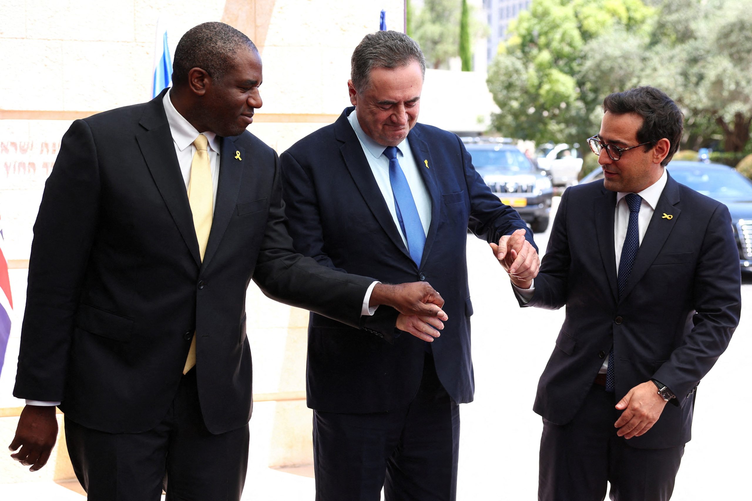 “القناة 13”: نتنياهو رفض لقاء وزير الخارجية البريطاني.. والسبب: موقف الحكومة الجديدة من حرب غزة 