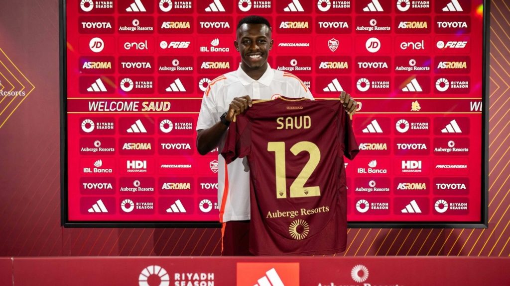 لاعبون سعوديون احترفوا في أوروبا قبل سعود عبد الحميد/ موقع روما