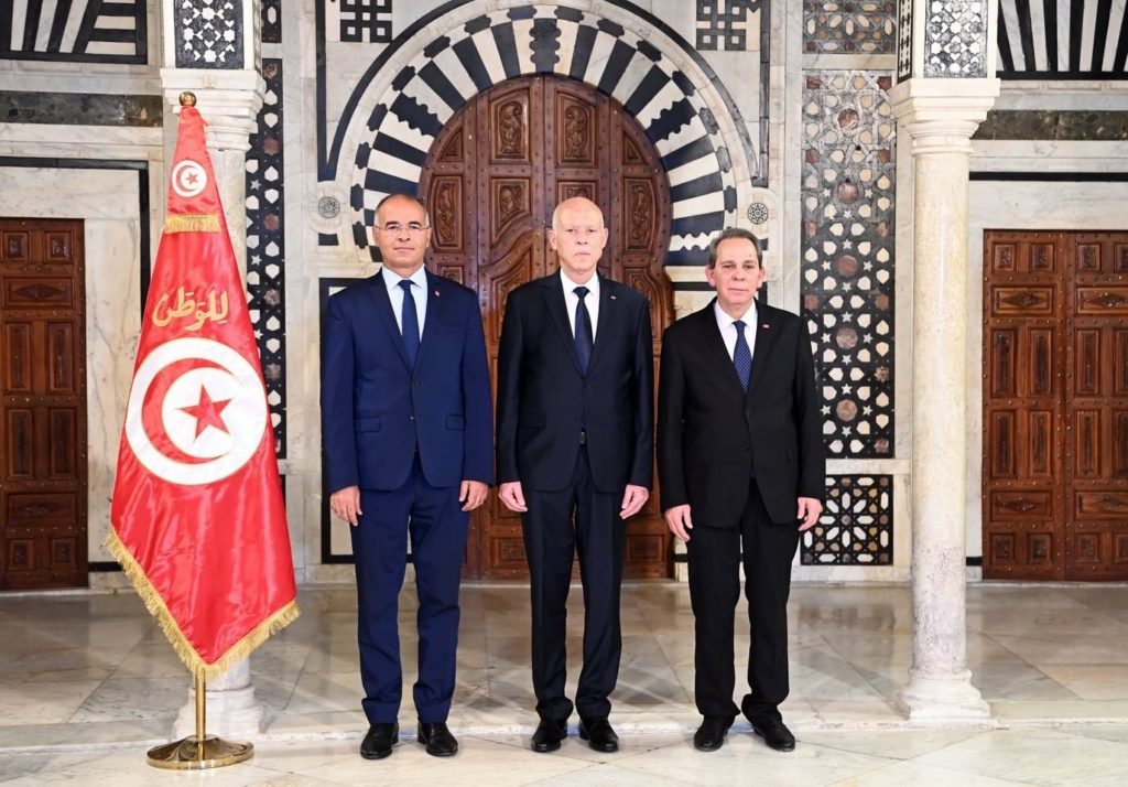 سبب إقالة الحرشاني