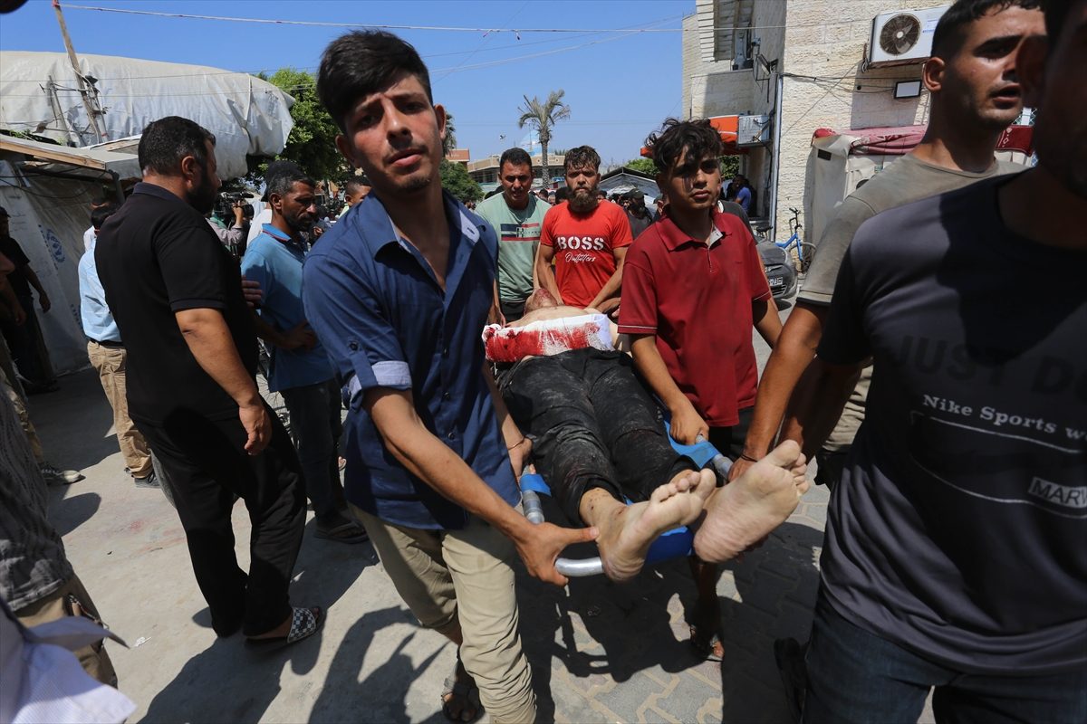 مجزرة مروعة في حي الدرج.. أكثر من 100 شهيد بقصف إسرائيلي استهدف مدرسة تؤوي نازحين بمدينة غزة