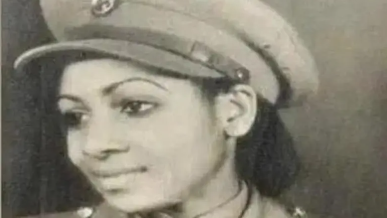 أول امرأة عملت مع الجيش المصري وتحارب في فلسطين عام 1948