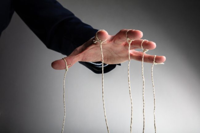 دولة داخل دولة.. ما هي الدولة العميقة وكيف نشأت في البلدان المختلفة؟