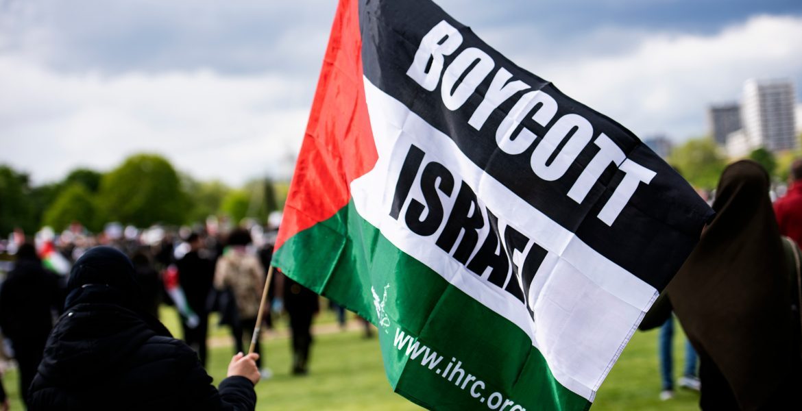 شركة فرنسية تسحب استثماراتها من إسرائيل