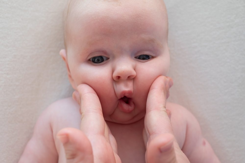 العنف اللطيف مع الأطفال| shutterstock