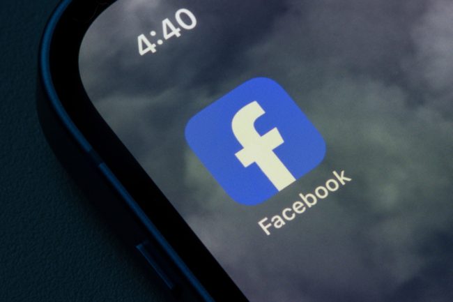 استبداد وتدمير ممنهج للمجتمع.. هل يدفع الفيسبوك الثمن أخيراً؟