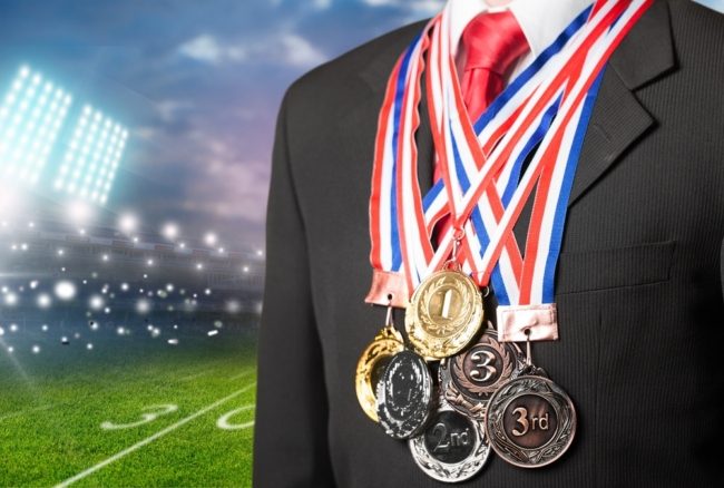 هل تحتوي حقًا على الذهب؟ ما هي الميداليات الأولمبية وكيف يتم صنعها؟ 