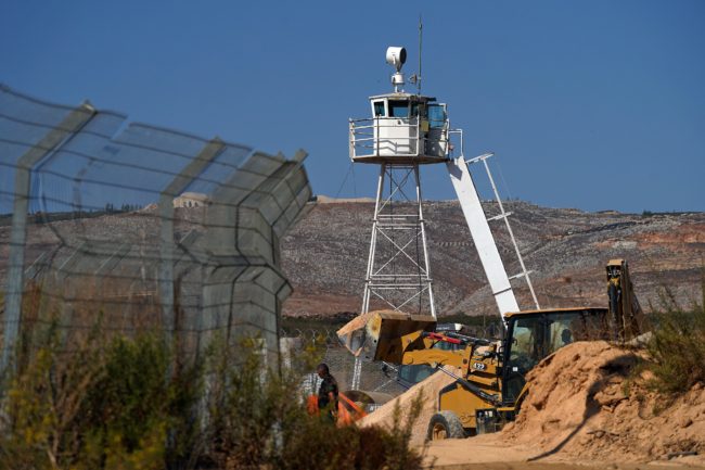 “إسرائيل” تبني قواعد عسكرية جديدة داخل سوريا.. ما الذي فعله الاحتلال بالمواقع التي سيطر عليها مؤخراً؟