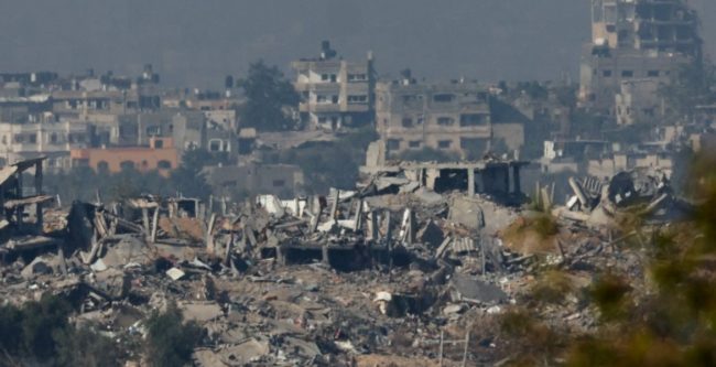 الاحتلال يرتكب مجزرة بمنطقة الفالوجا في جباليا.. استهدف مدرسة للنازحين وأوقع شهداء وجرحى