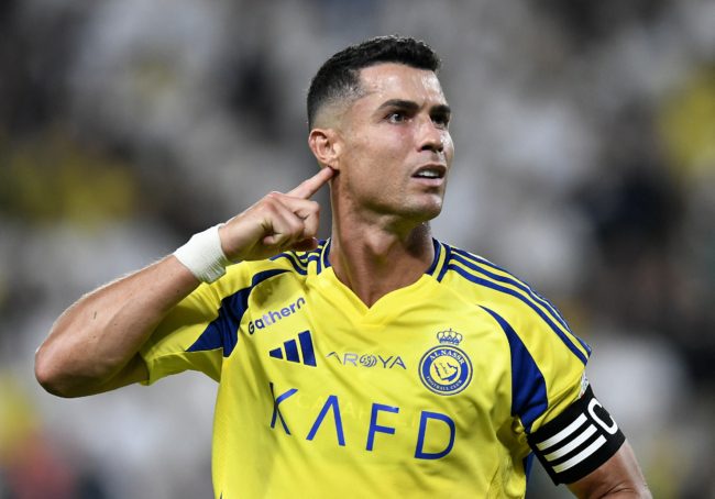 يتصدرها رونالدو ولا تضم أي اسم محلي.. أعلى 10 لاعبين أجراً في الدوري السعودي لموسم 2024-2025