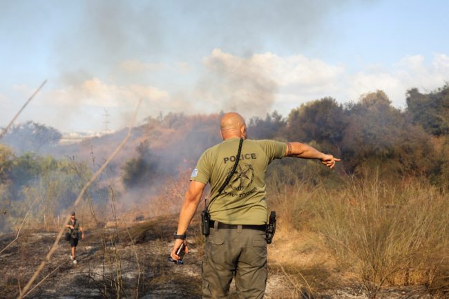 فشلت باعتراضه الدفاعات الجوية الإسرائيلية.. سقوط صاروخ أطلق من اليمن على وسط إسرائيل