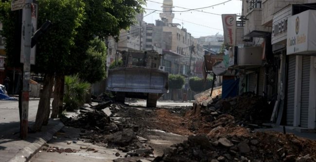 دمر نحو 25 كم.. مشاهد توثق حجم الخراب الذي أحدثه الاحتلال في شوارع جنين خلال عمليته العسكرية