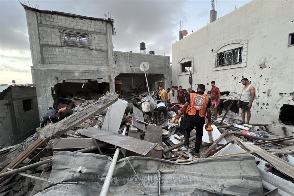 مجزرة جديدة بمخيم النصيرات