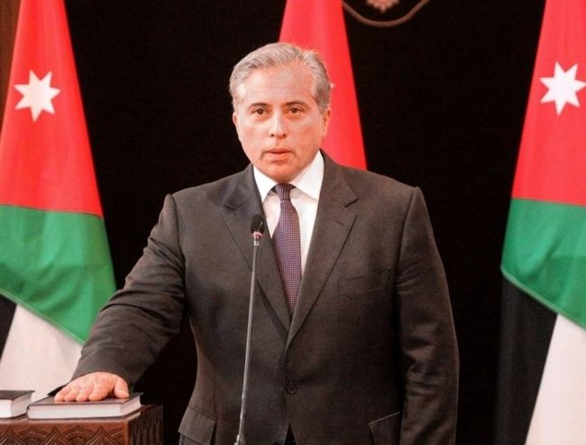 مدير مكتب الملك الخاص رئيساً لحكومة الأردن.. من هو جعفر حسان الذي اختير خلفًا لبشر الخصاونة؟