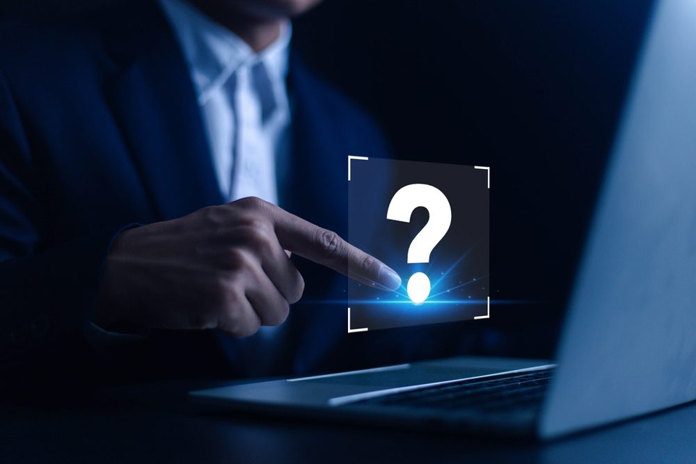 الشعور بالفضول من علامات الذكاء| shutterstock