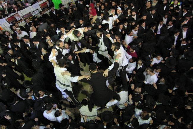 من هم الحريديم؟ داخل الطائفة اليهودية الأكثر تشدداً وجدلاً