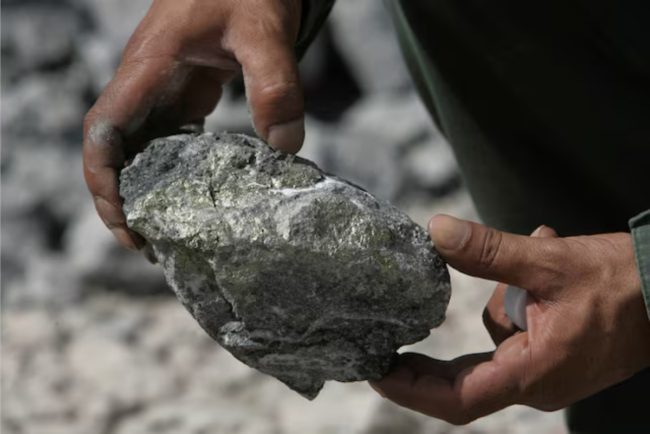 بعد أوكرانيا.. بريق المعادن النادرة في باكستان يثير شهية ترامب