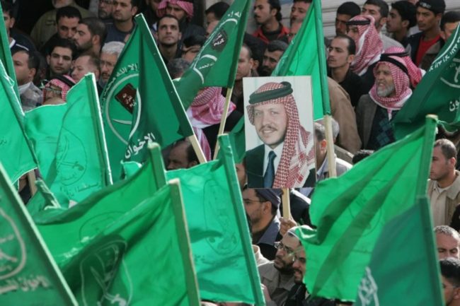 80 عاماً من التصالح، والتوتر أحياناً مع الدولة.. ما هي جماعة الإخوان المسلمين في الأردن؟
