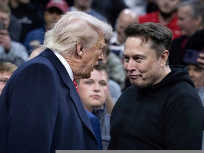 حلف المال غاضب.. حلفاء ترامب الأثرياء يهاجمون رسومه الجمركية