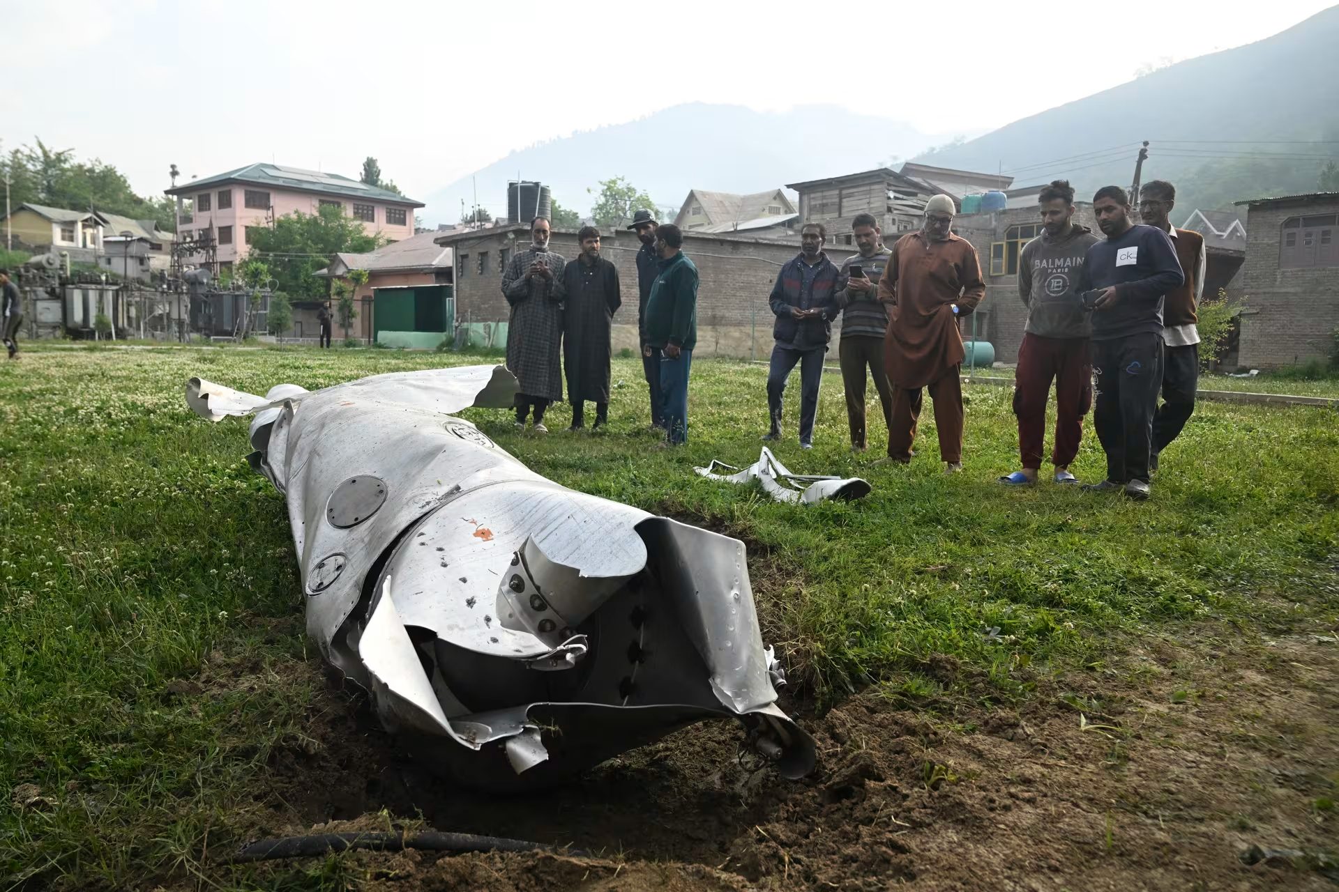 الهند تَقصف وباكستان تُسقط طائراتها.. 5 نقاط تشرح التصعيد الأخطر منذ سنوات بين الجارتين النوويتين