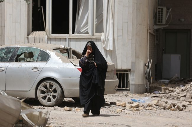 دعم حزب الله في قلب الانتقادات.. جدل داخل إيران حول “ميزانية إعادة إعمار” 400 ألف مبنى متضرر من حرب إسرائيل