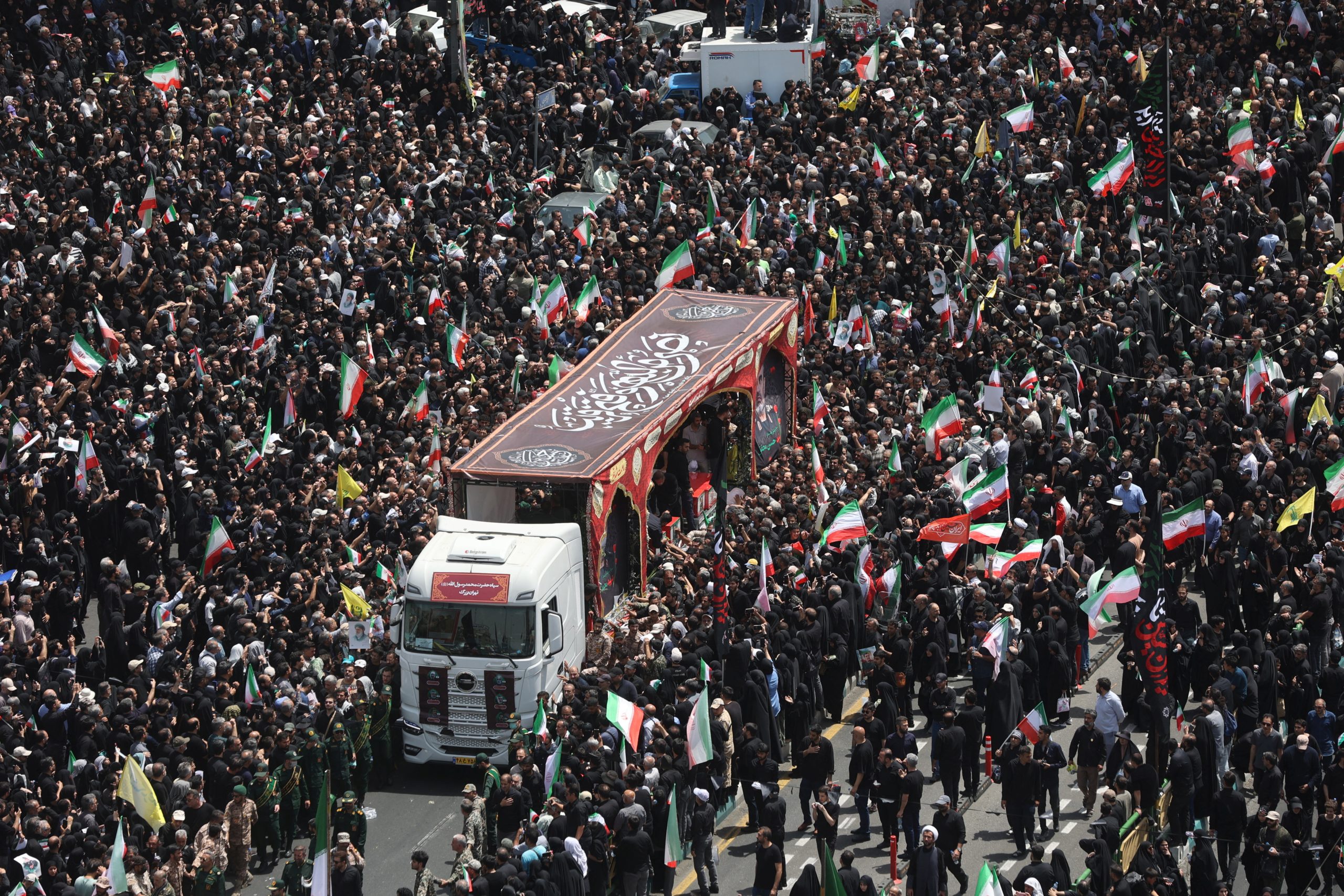 تشييع جثامين ضحايا إيران من الحرب الإسرائيلية- رويترز
