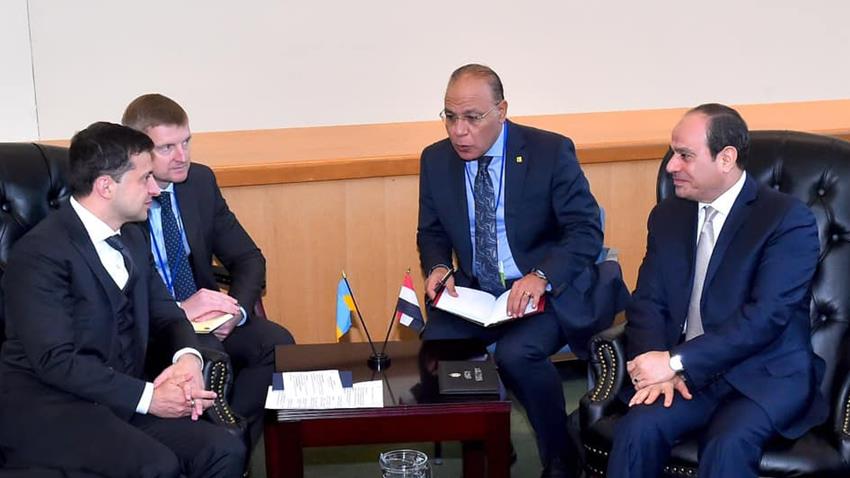 عبد الفتاح السيسي مع السيد فلوديمير زيلينسكي رئيس جمهورية أوكرانيا.