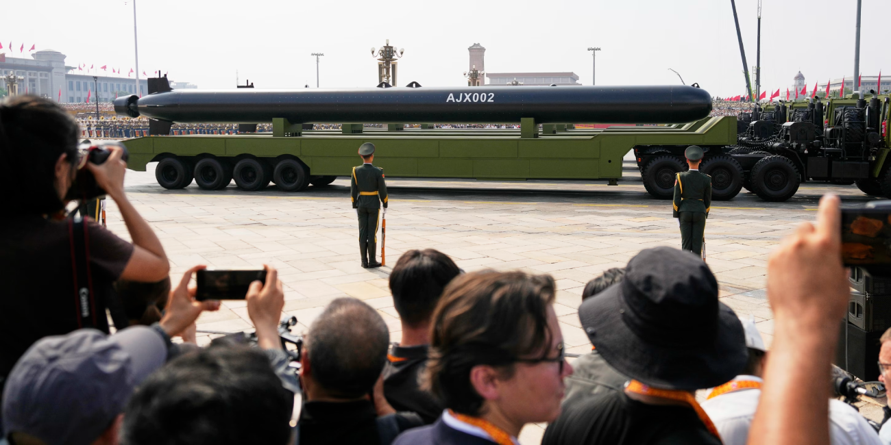 بكين تتحدى واشنطن.. دليل الأسلحة الصينية الجديدة التي كشف النقاب عنها في أضخم عرض عسكري بتاريخ البلاد 