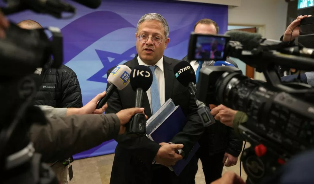 موقف قادة الأحزاب اليمينية المتطرفة مثل بن غفير قد يطيح بالحكومة/ رويترز