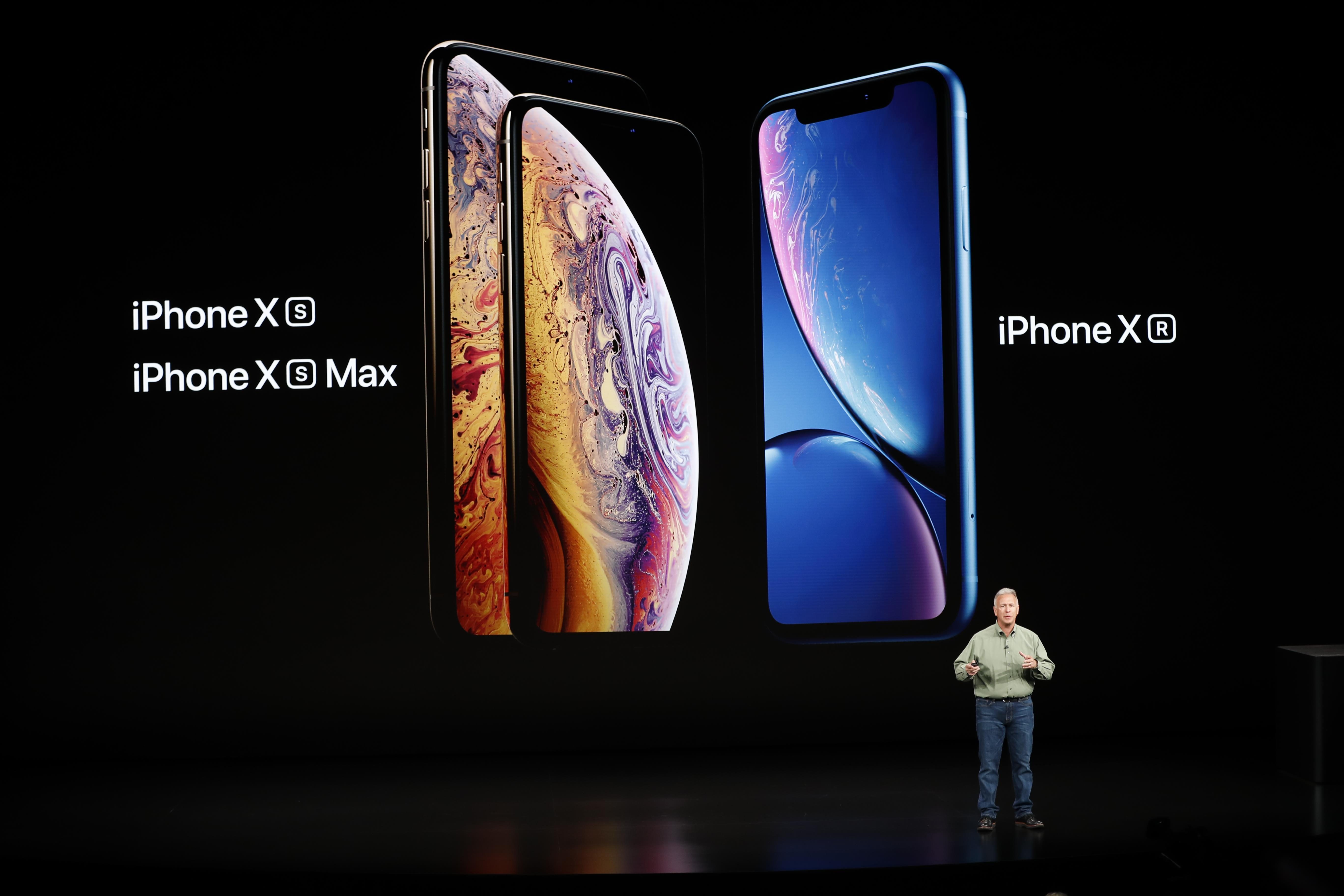 iPhone XR سيكون قريب في المميزات لiPhone X بسعر أرخص/REUTERS