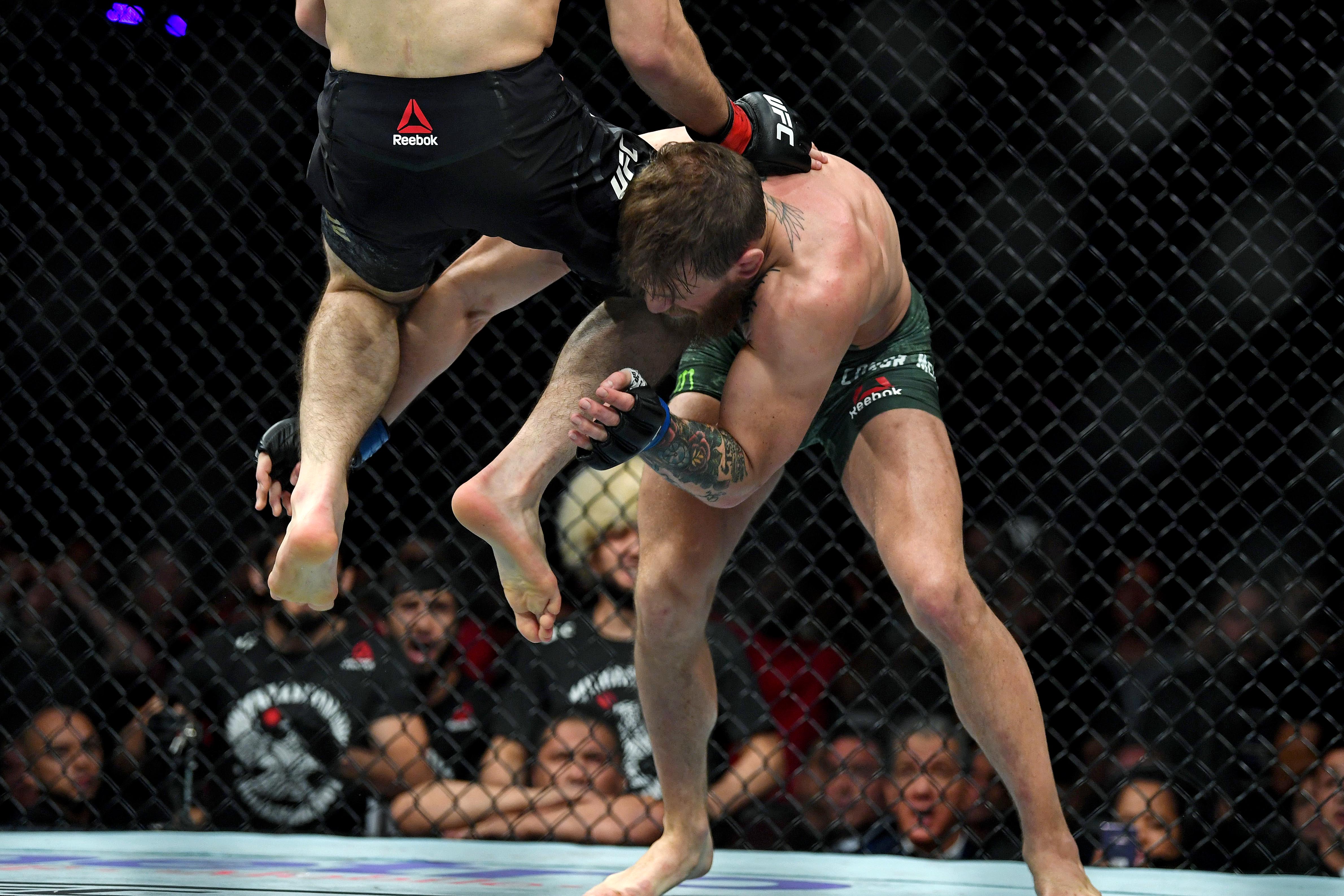 فوز نورمحمدوف على ماكغريغور