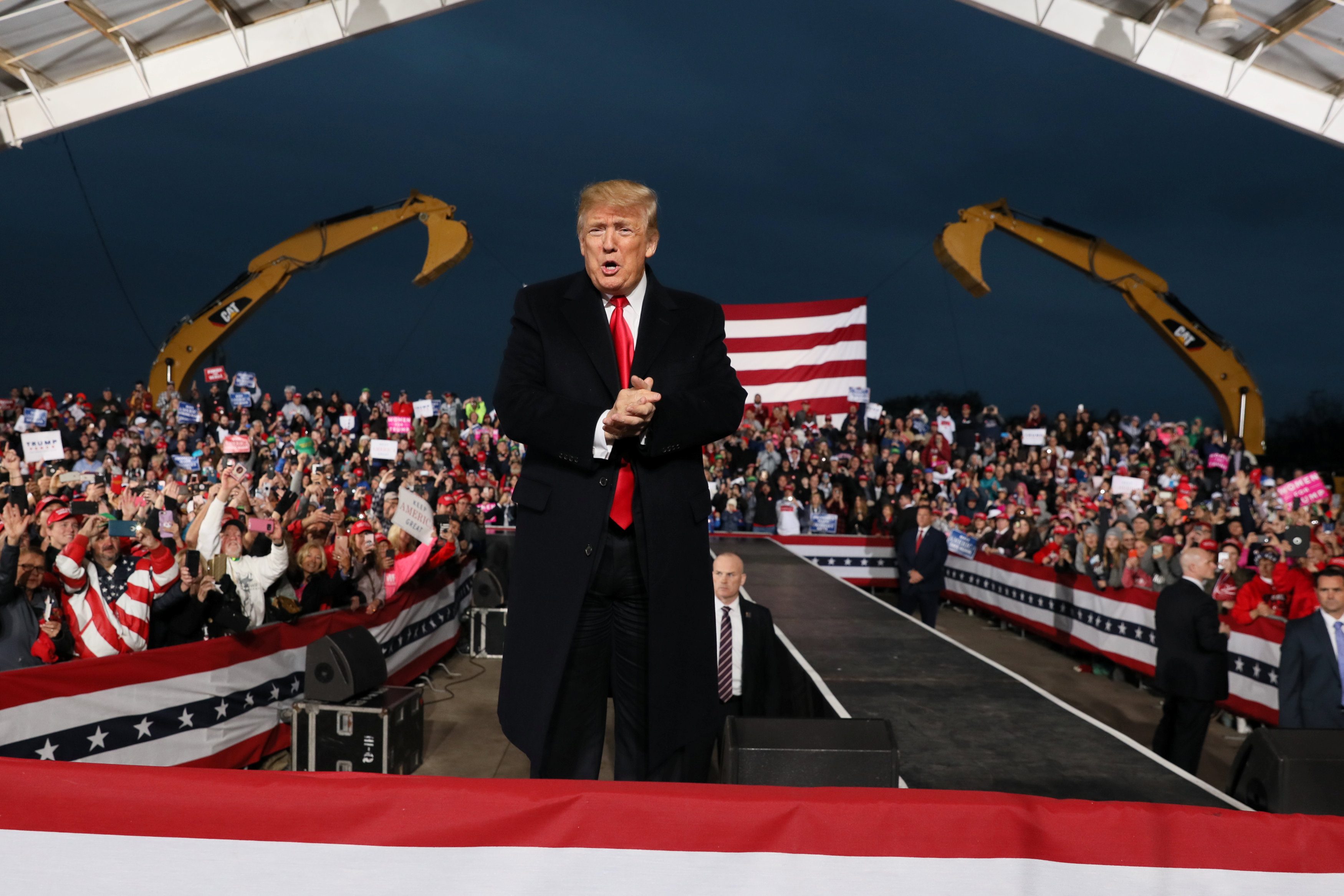 ترمب يهدد السعودية