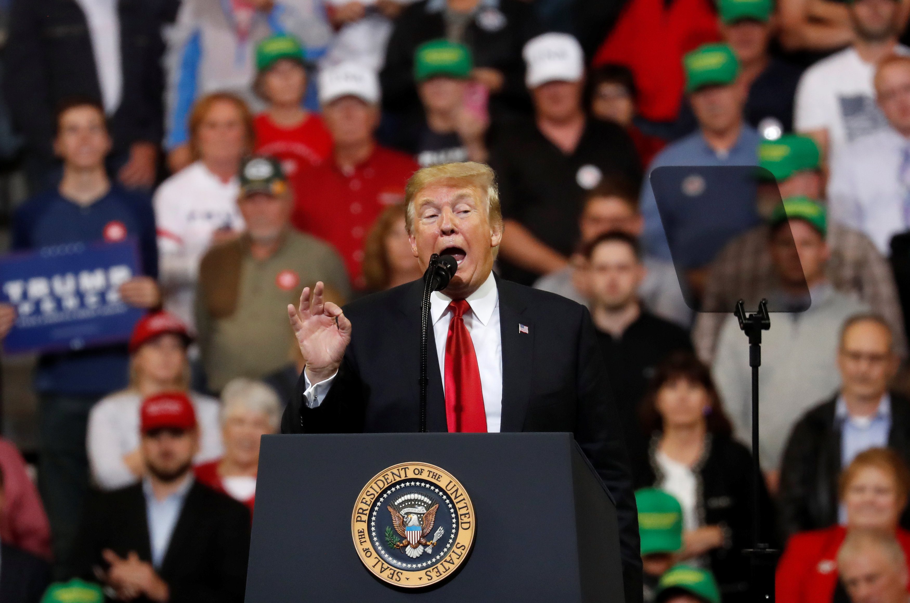 ترمب يعلق للمرة الرابعة عن الملك سلمان