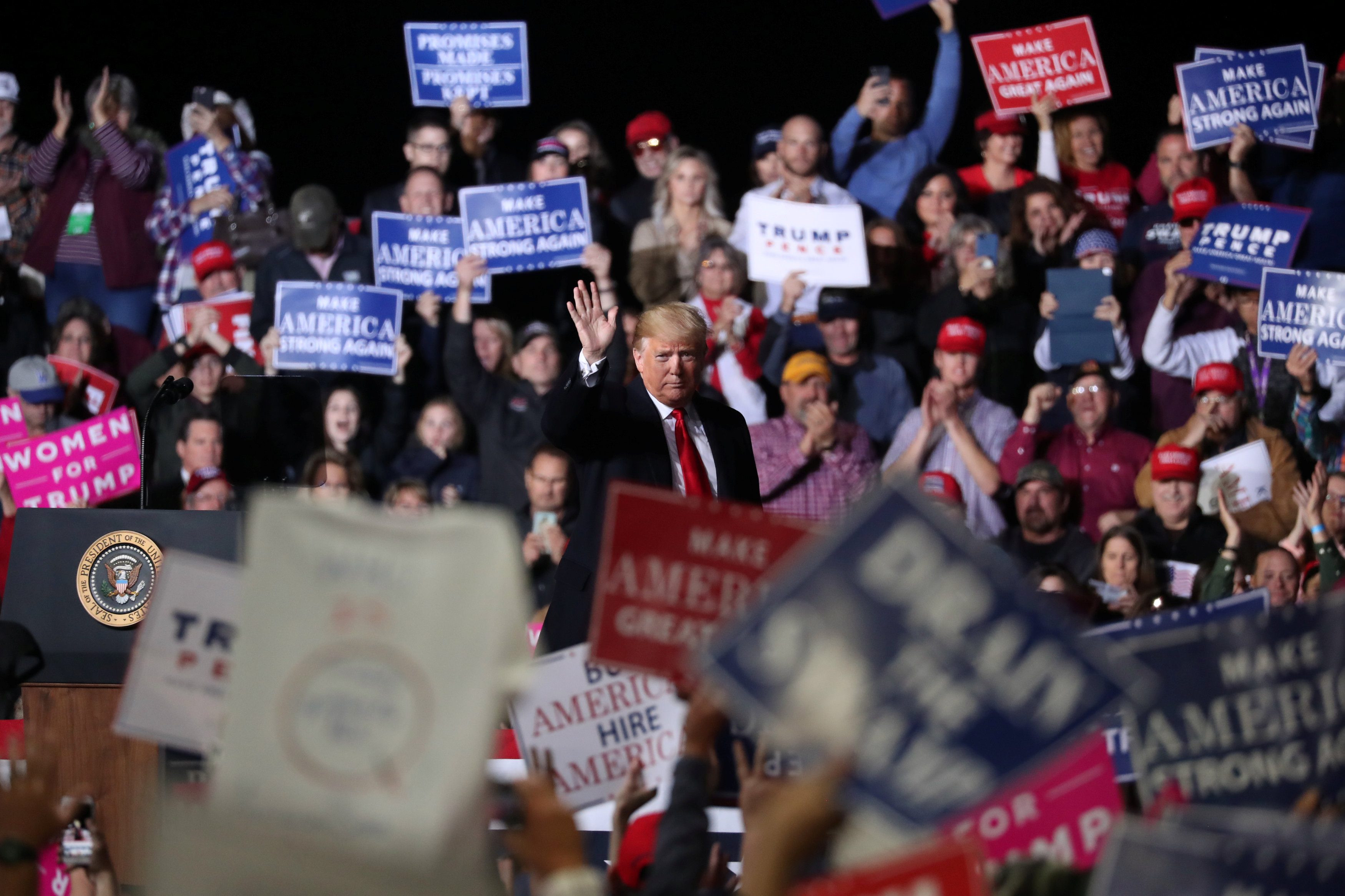 نتائج الانتخابات ربما تُعيد واشنطن لحالة الجمود السياسي